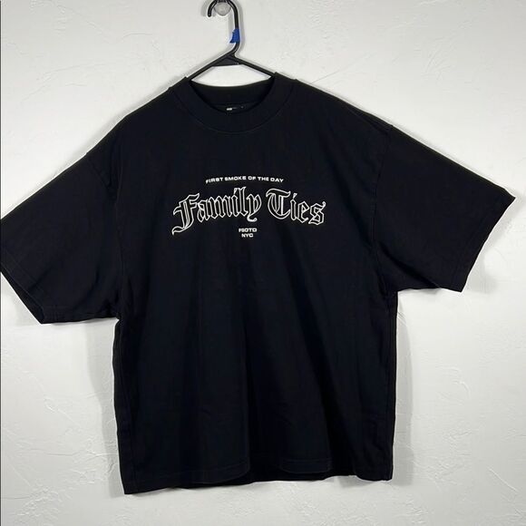🔥🔥 FAMILY TIES FIRST SMOKE OF THE DAY NYC Podcast RARE T-Shirt Sz XL - PERFECT - Picture 2 of 7